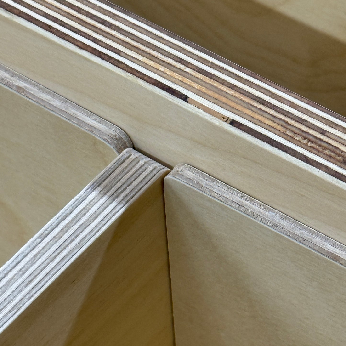 03-09 GX470 Drawer System