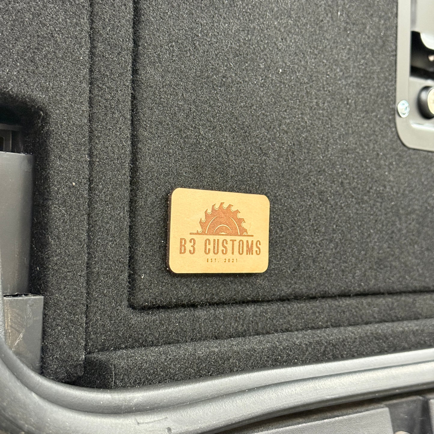 03-09 GX470 Drawer System