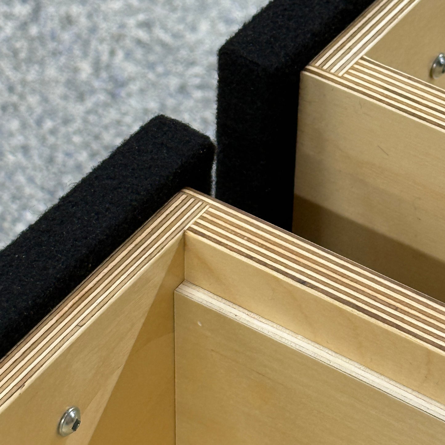 03-09 GX470 Drawer System