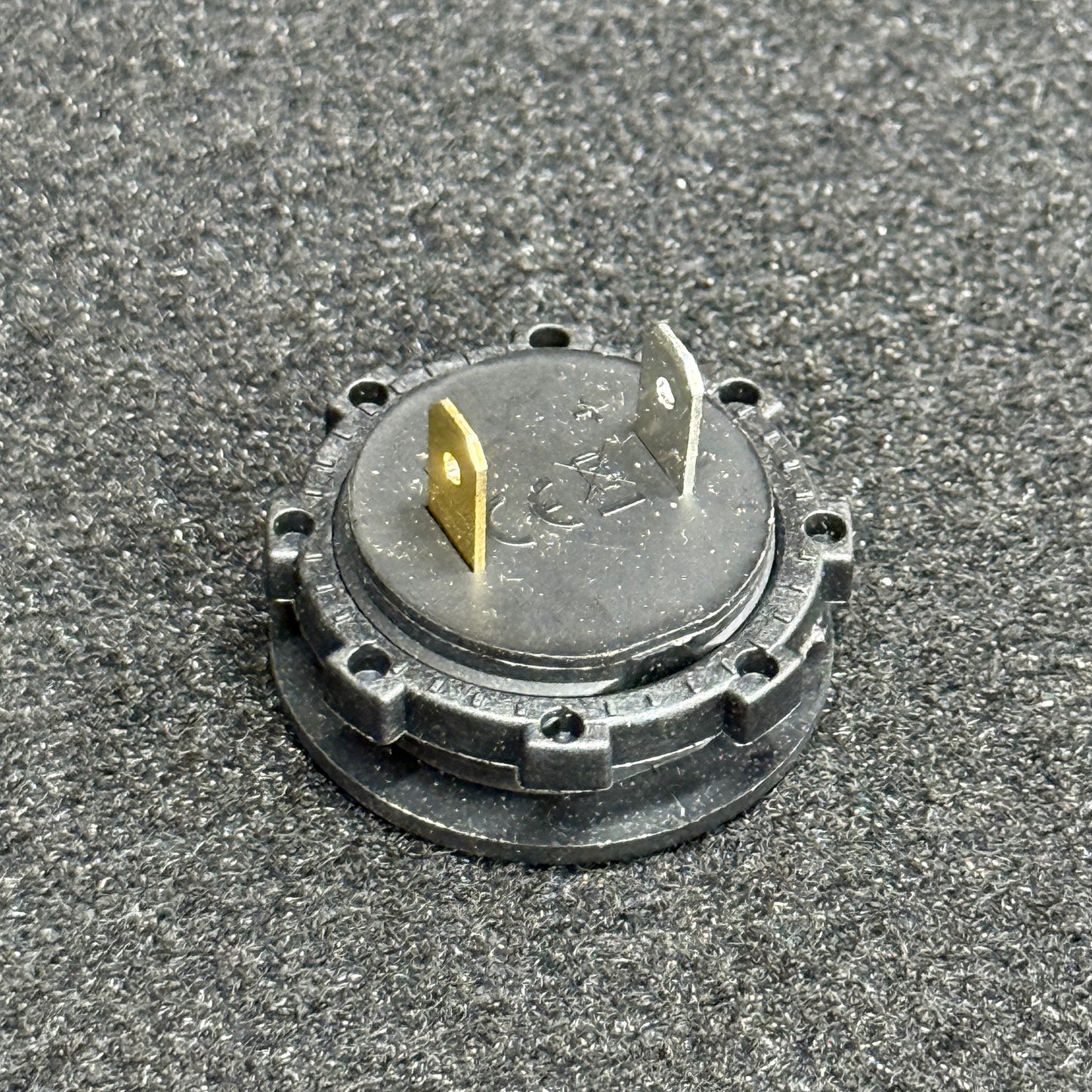 Voltage Meter Socket