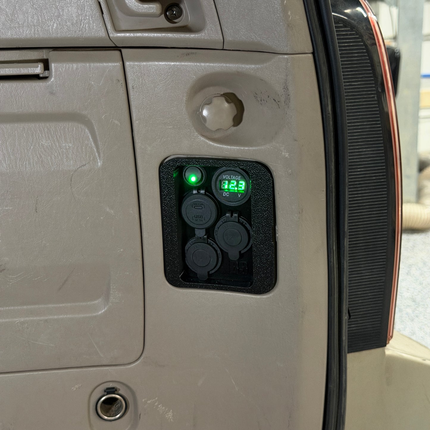 4th Gen 4Runner Rear Power Panel
