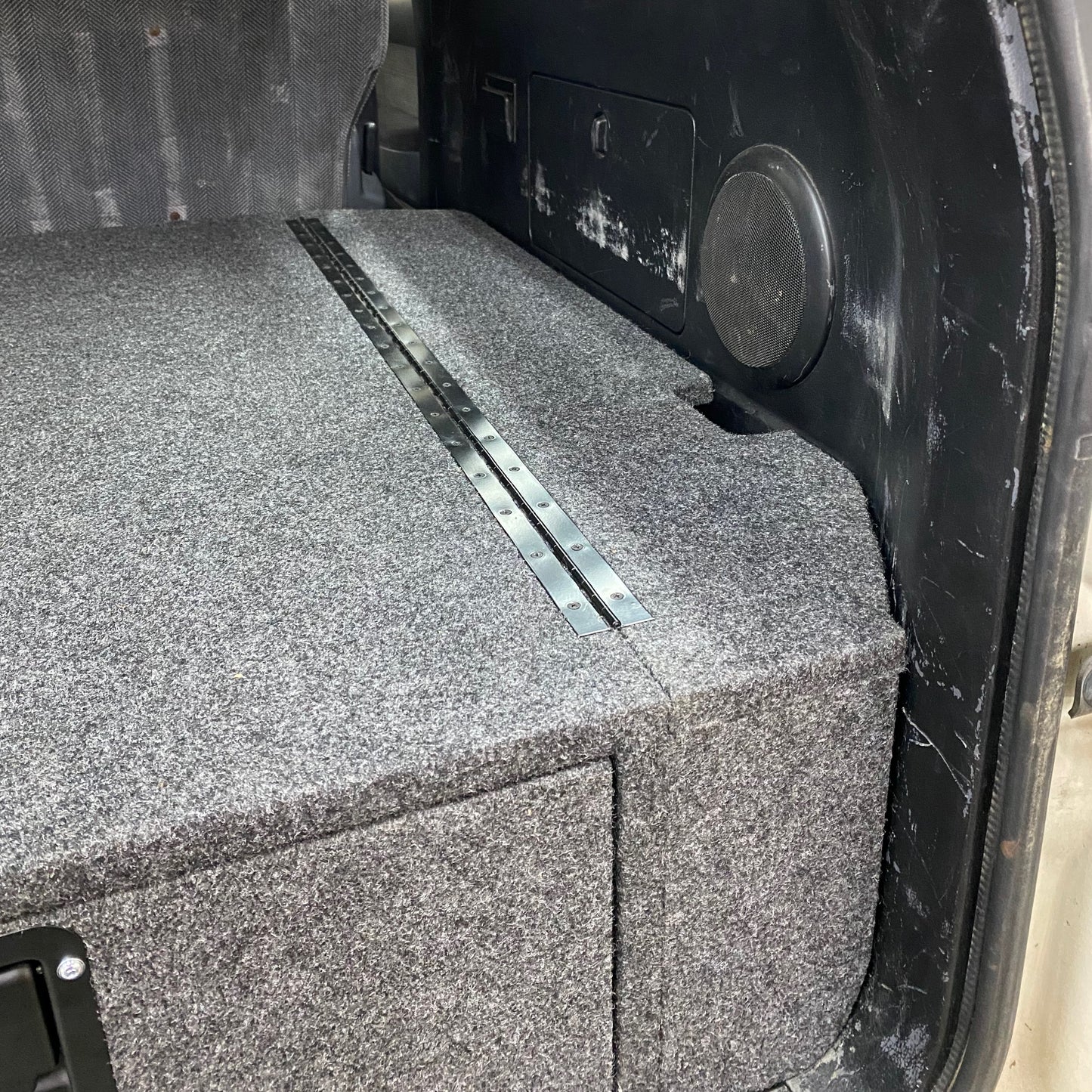 80 Series Land Cruiser Drawer System