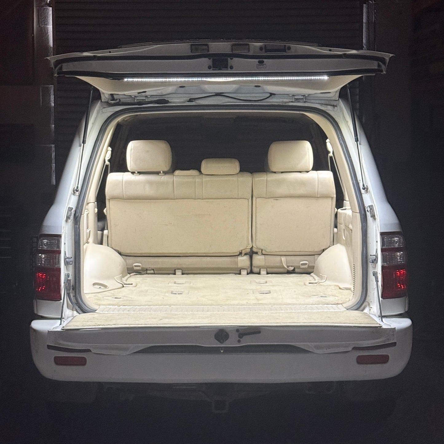 100 Series Land Cruiser / LX470 Cargo Light Kit