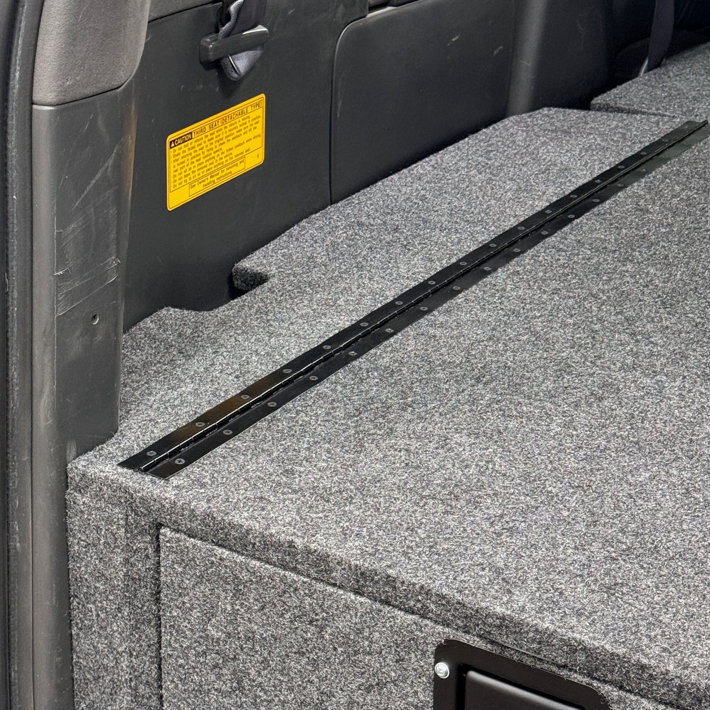 03-09 GX470 Drawer System